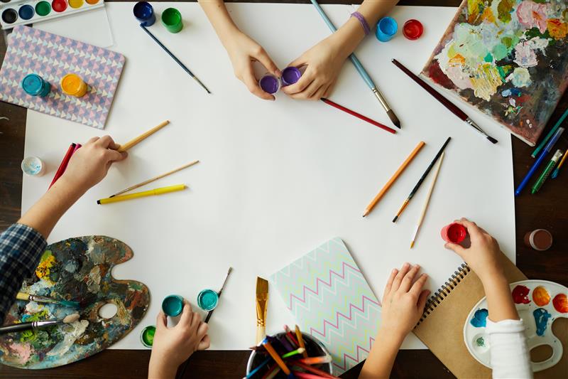 Kids art class